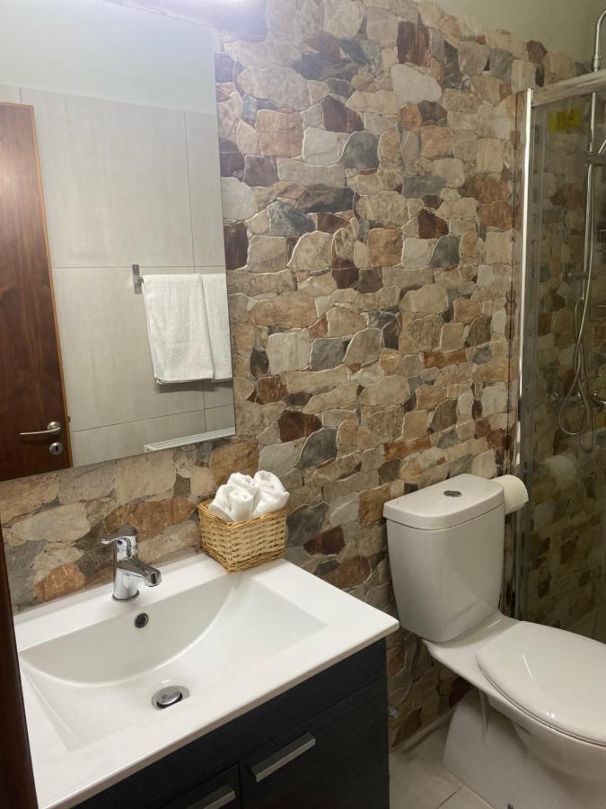 Diamond Stone Wooden Guest House Chandria Экстерьер фото